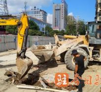 非洲操逼大片高温下的坚守｜道路建设者用汗水铺就畅通路